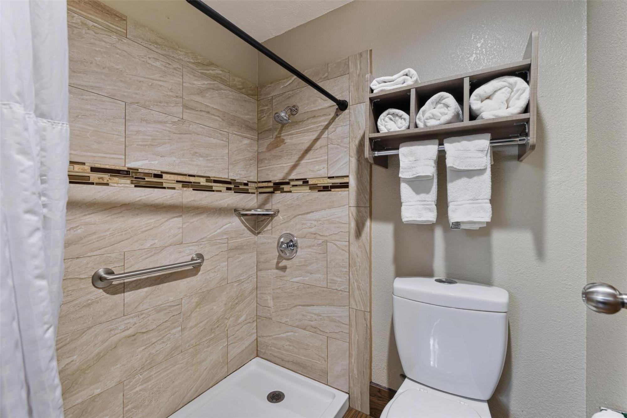 Hotel Surestay By Western 3*
